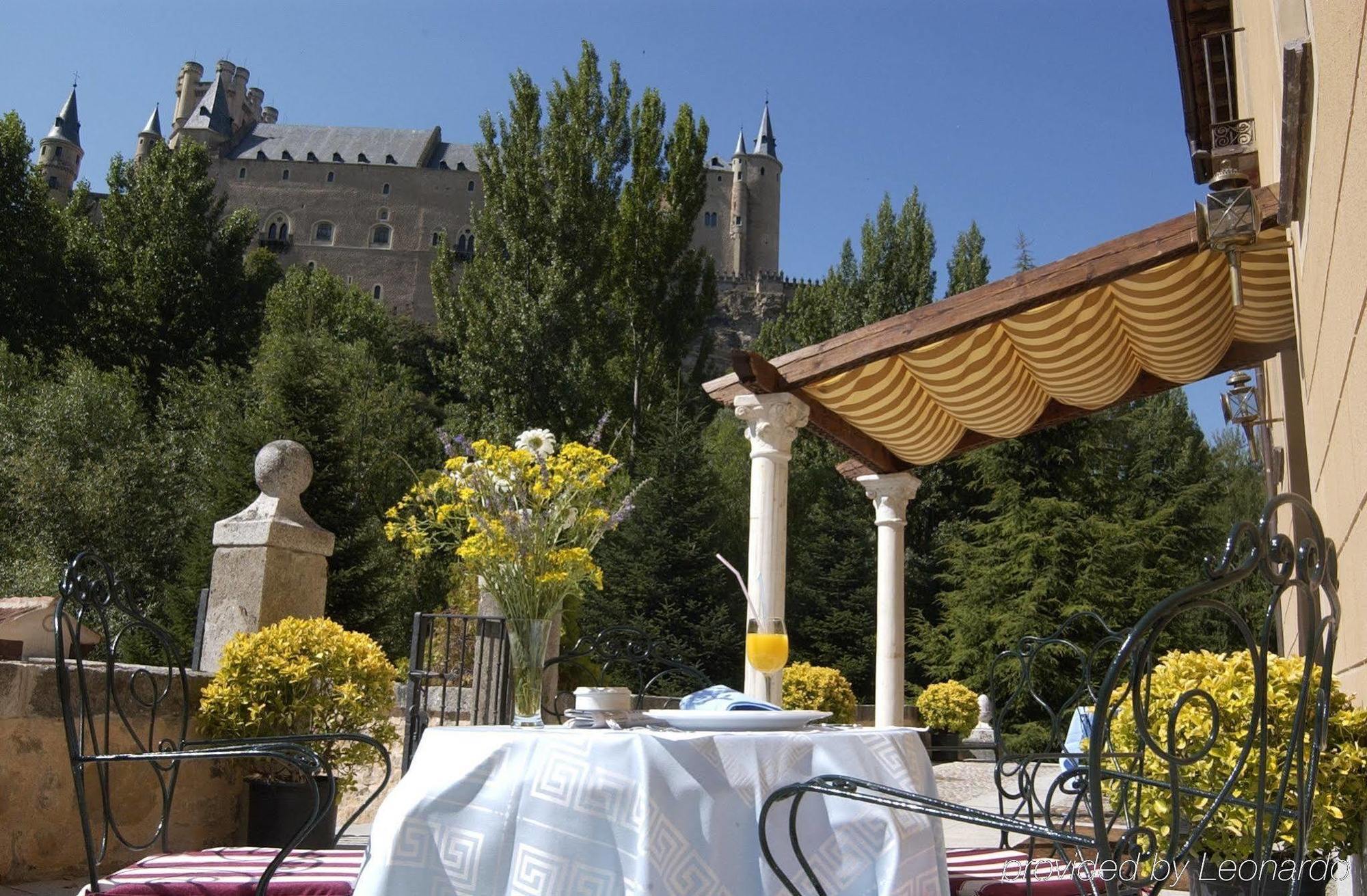 Hotel Alcazar Segovia Restaurante foto